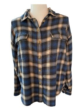 American Eagle Soft Navy Flannel Button Up Shirt.  Size S